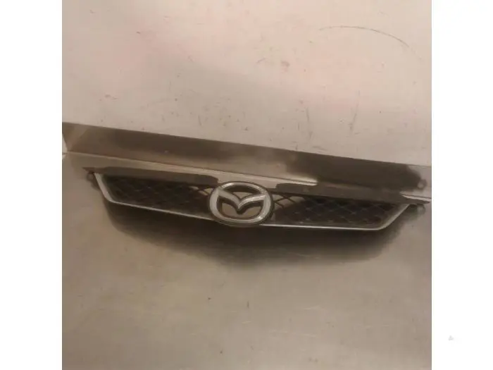 Rejilla Mazda 5.