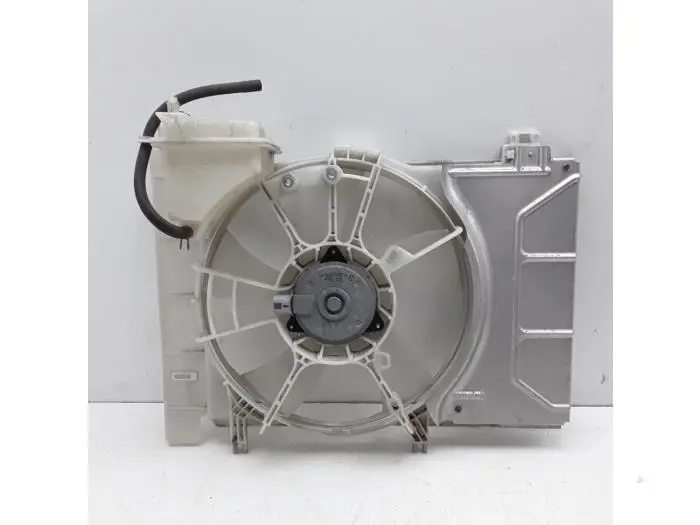 Motor de aleta de refrigeración Toyota Yaris