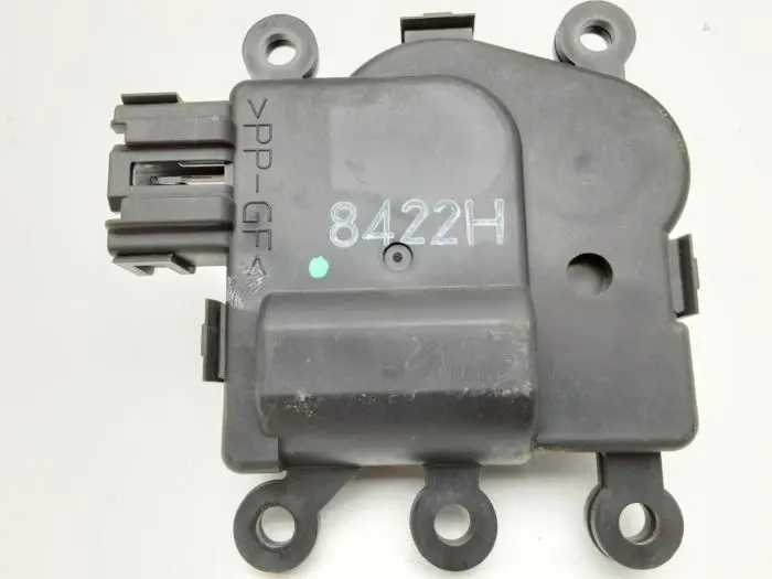 Motor de válvula de calefactor Mazda 6.