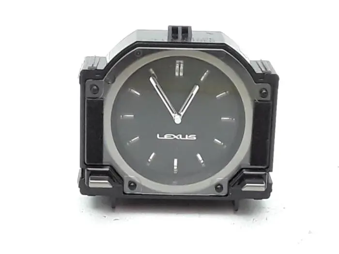 Reloj Lexus IS 300