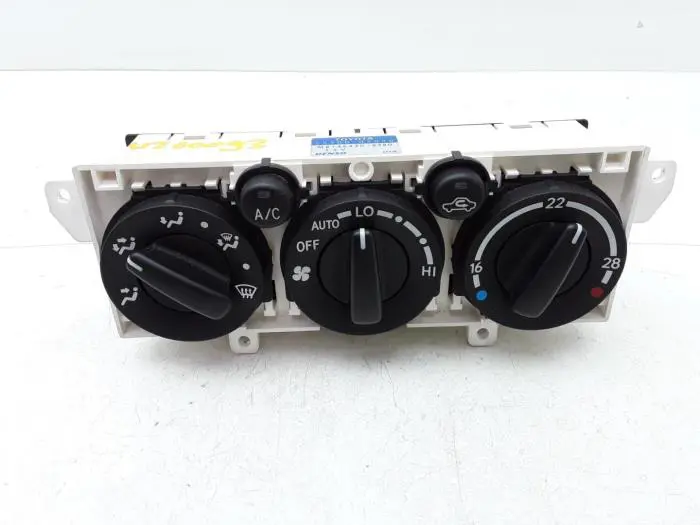 Panel de control de calefacción Toyota Avensis