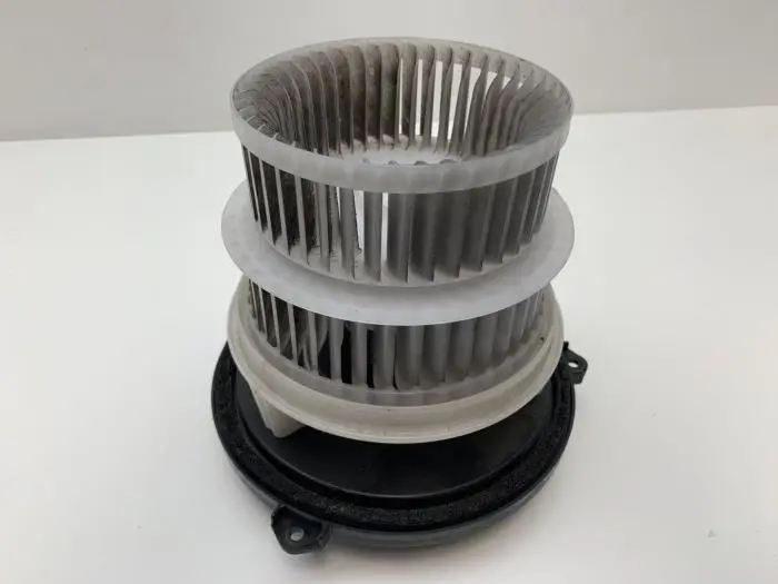 Motor de ventilador de calefactor Lexus IS 300