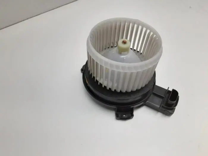 Motor de ventilador de calefactor Suzuki Baleno