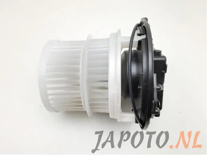 Motor de ventilador de calefactor Toyota Rav-4