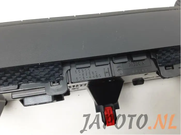 Panel de control de calefacción Toyota Rav-4