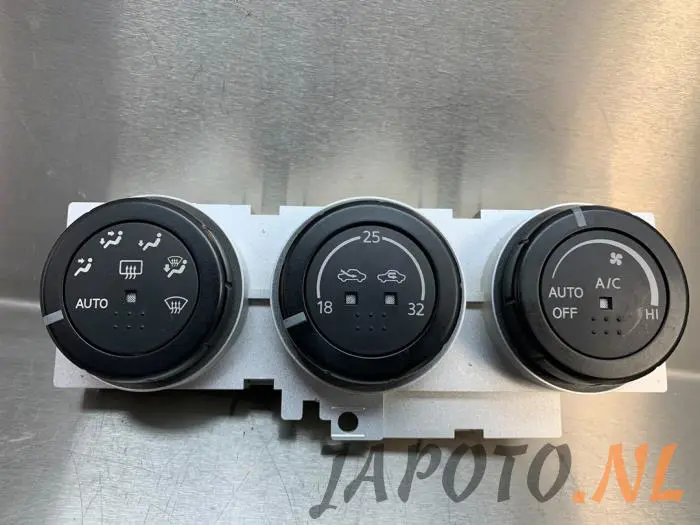 Panel de control de calefacción Nissan 350 Z