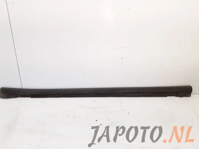 Placa del desgaste del travesaño de la puerta derecha Toyota Camry