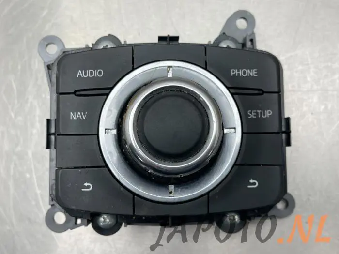 Unidad de control multimedia Mazda CX-5