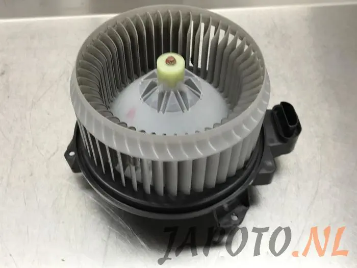 Motor de ventilador de calefactor Toyota Auris