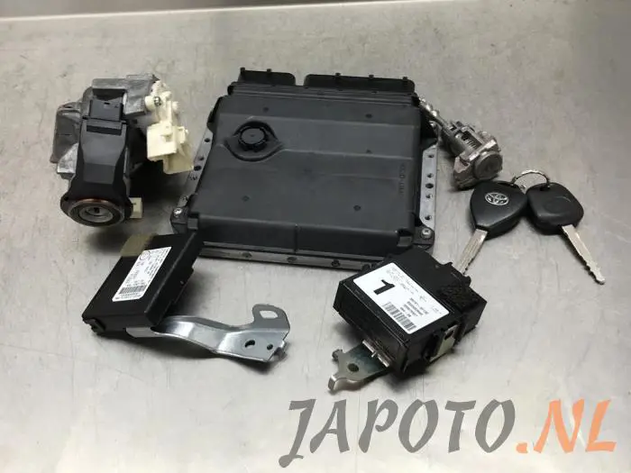 Cerradura de contacto y ordenador Toyota Auris