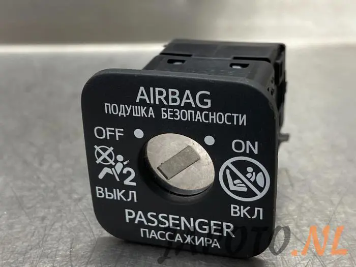Interruptor de airbag Toyota Rav-4