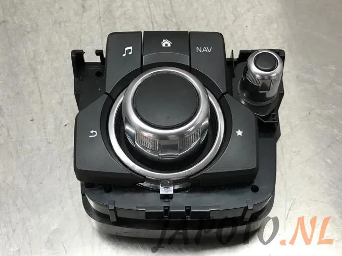 Unidad de control multimedia Mazda CX-5