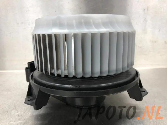 Motor de ventilador de calefactor Toyota Rav-4