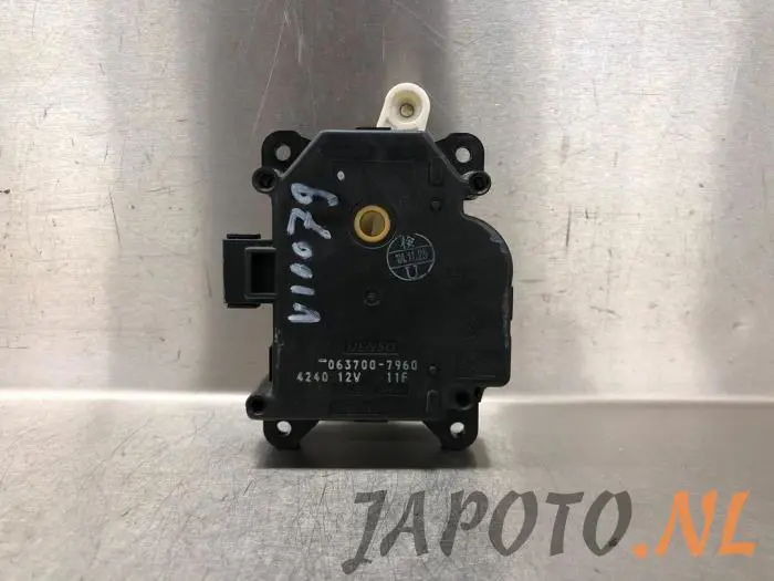 Motor de válvula de calefactor Toyota Prius