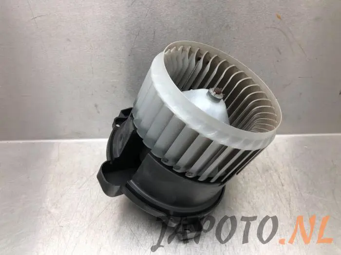 Motor de ventilador de calefactor Mitsubishi Colt