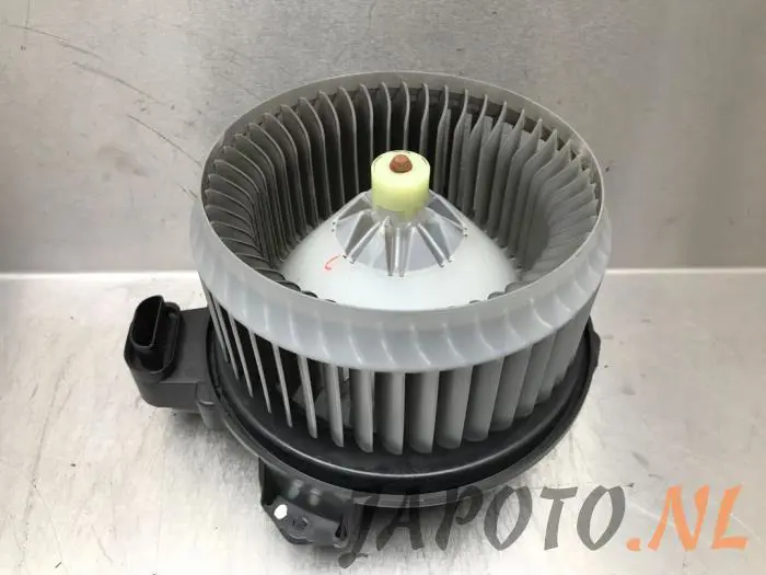 Motor de ventilador de calefactor Toyota Avensis