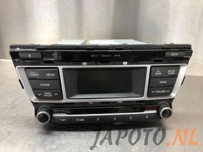 Reproductor de CD y radio Hyundai I20 15-