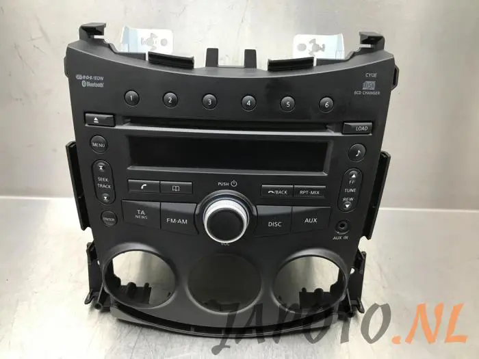 Reproductor de CD y radio Nissan 370Z
