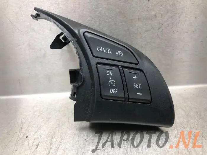 Interruptor de mando de volante Mazda CX-5