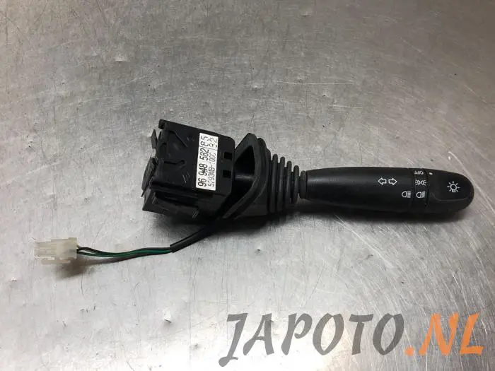 Interruptor de luz Chevrolet Spark