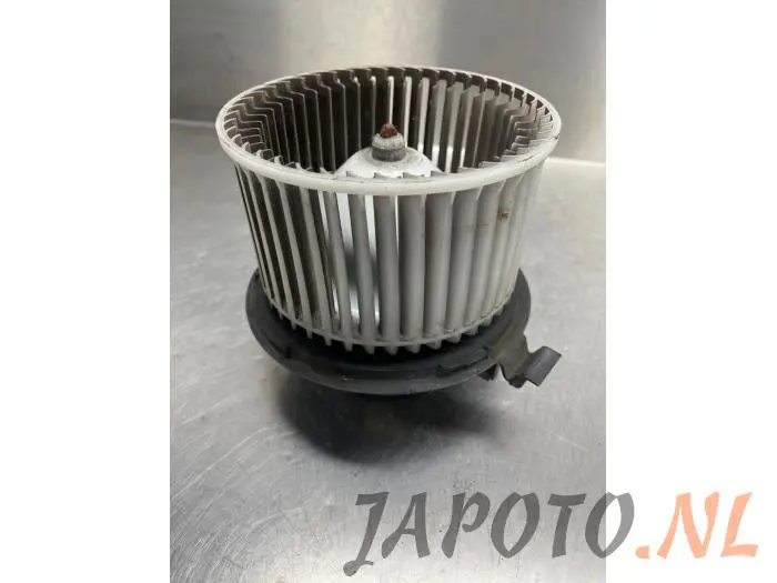 Motor de ventilador de calefactor Nissan NV200