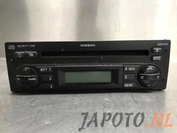 Reproductor de CD y radio Nissan Note