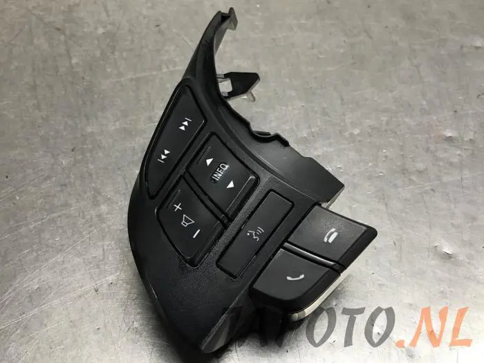 Interruptor de mando de volante Mazda CX-5