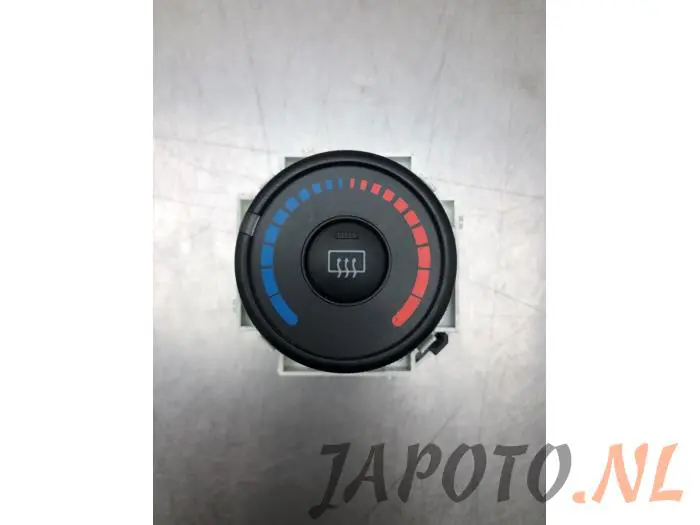 Panel de control de calefacción Toyota IQ