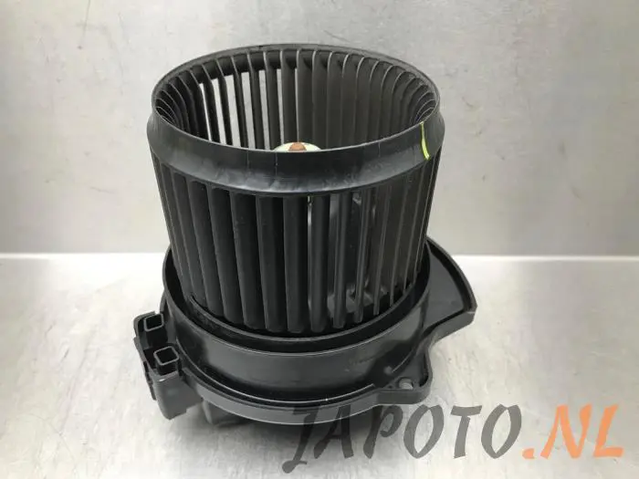 Motor de ventilador de calefactor Toyota IQ