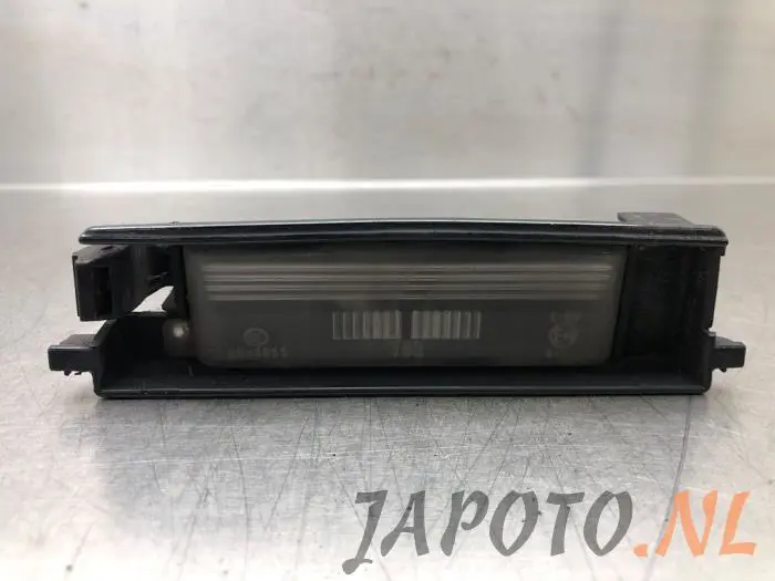 Iluminación de matrícula Toyota IQ