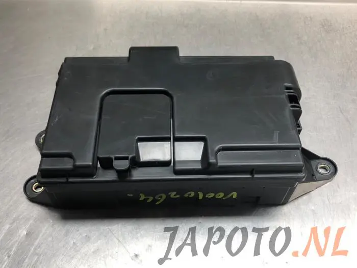 Caja de fusibles Lexus SC 430