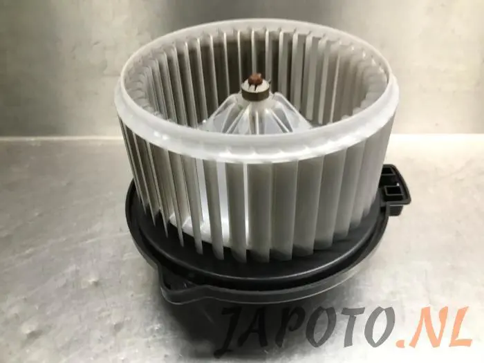 Motor de ventilador de calefactor Toyota Corolla Verso