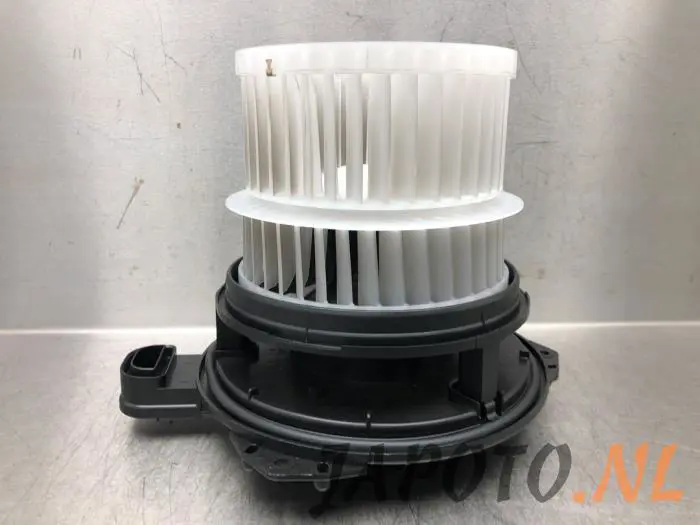 Motor de ventilador de calefactor Toyota C-HR