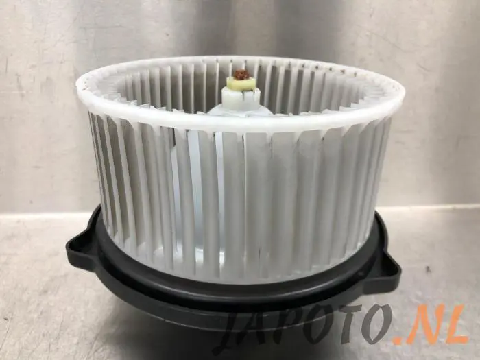 Motor de ventilador de calefactor Mazda CX-5
