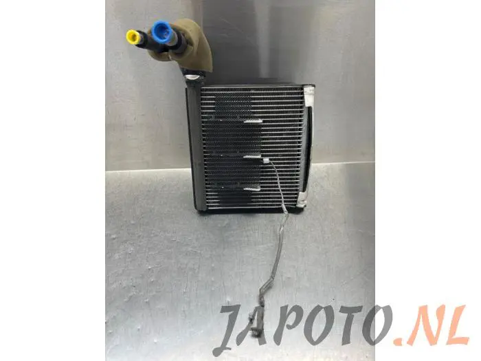 Evaporador de aire acondicionado Mazda 3.