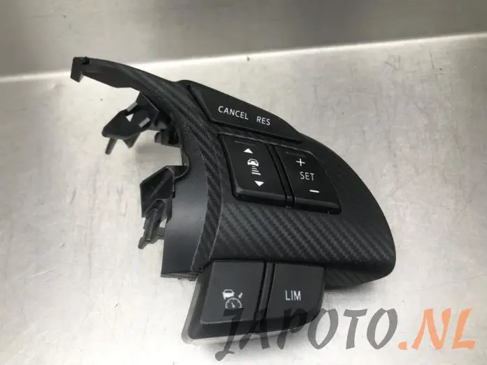 Interruptor de mando de volante Mazda CX-3