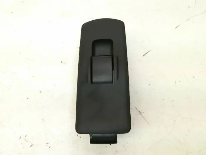 Interruptor de ventanilla eléctrica Mitsubishi Colt