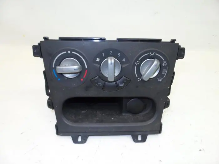Panel de control de calefacción Suzuki Splash