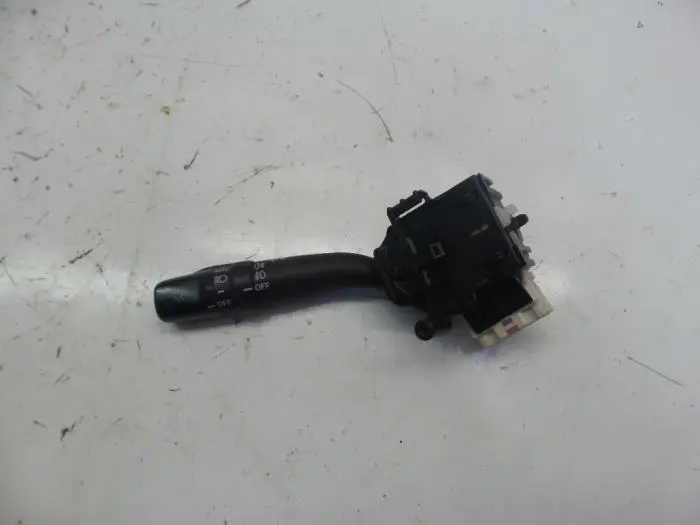 Interruptor de limpiaparabrisas Toyota Avensis