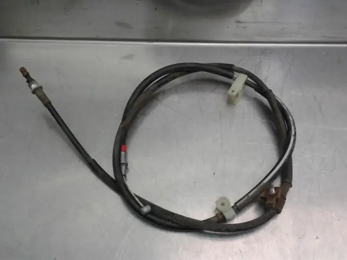 Cable de freno de mano Mazda 3.