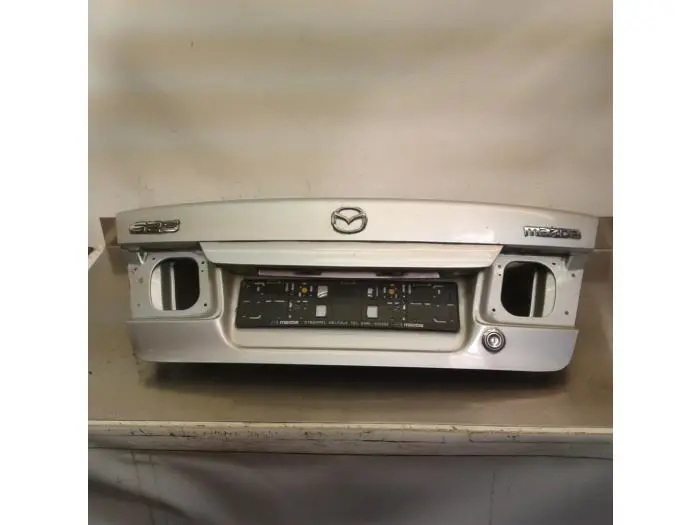 Cubierta de maletero Mazda 626
