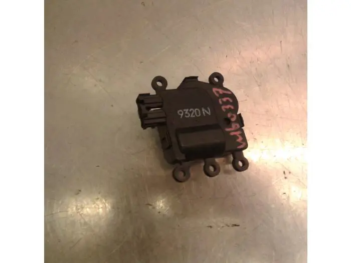 Motor de válvula de calefactor Mazda 3.